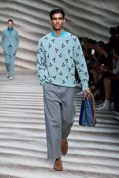 Look 40
